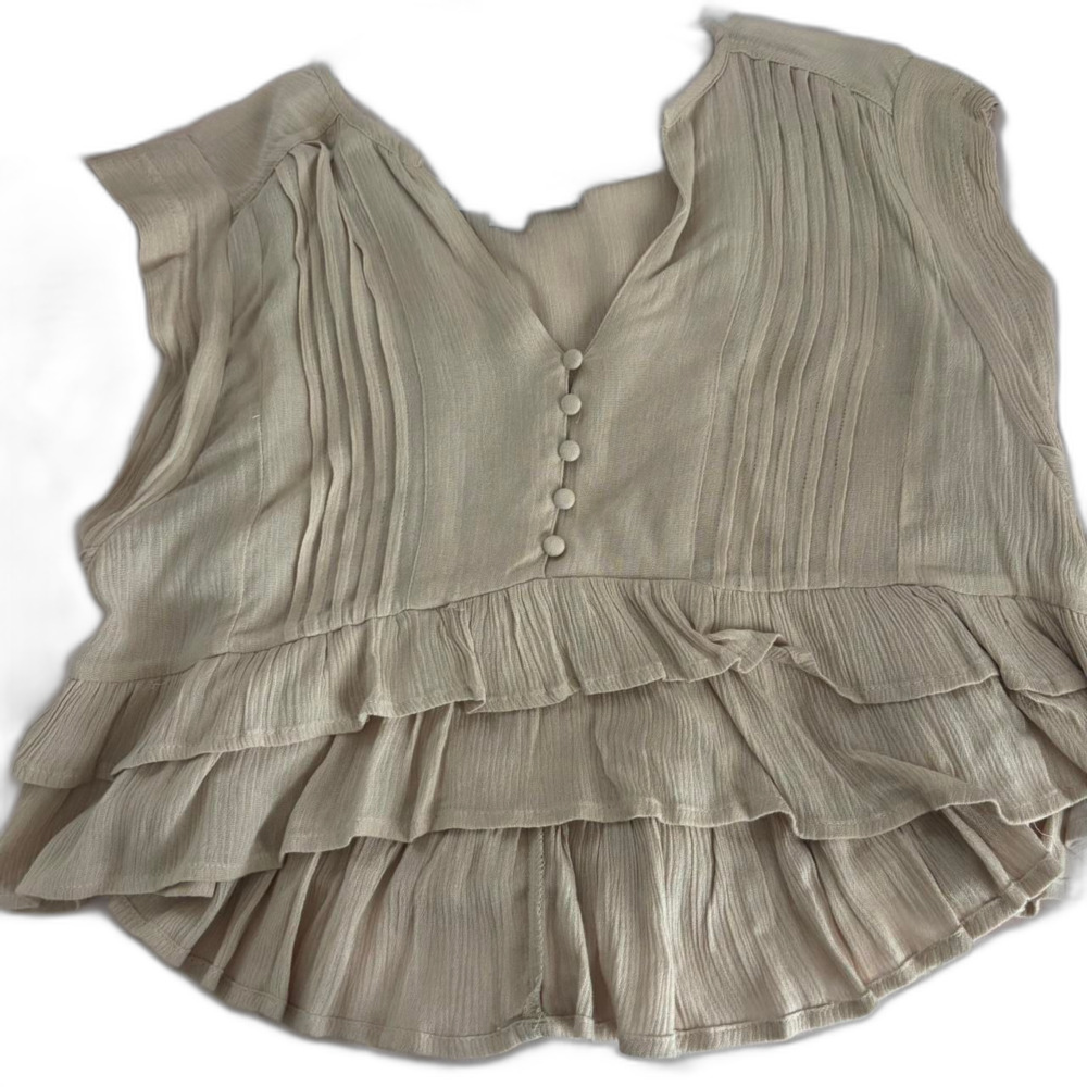 HYE FYVE Button-Up Tiered Medium Flowy Women's Cream and Tan Blouse